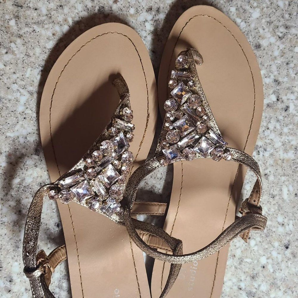 Sandals size 7